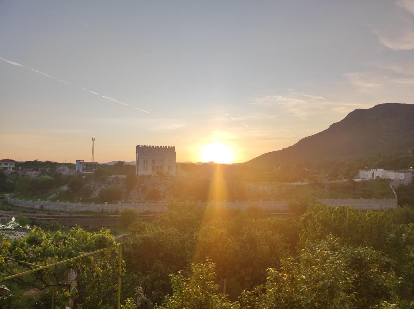 Apartments Pravica Требинє Екстер'єр фото
