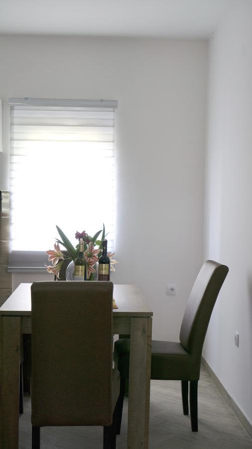 Apartments Pravica Требинє Екстер'єр фото