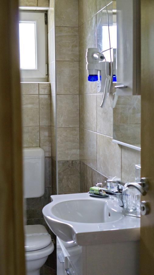 Apartments Pravica Требинє Екстер'єр фото