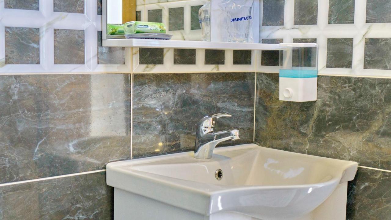Apartments Pravica Требинє Екстер'єр фото